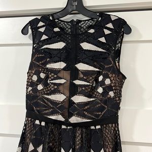BCBGMAXAZRIA Black and White Lace Mini Cocktail Dress Size US 4